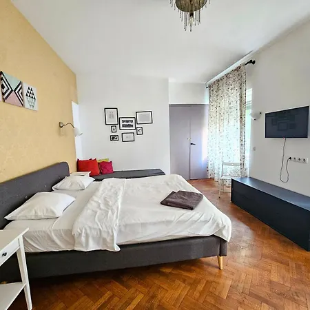 Apartment Color Nicolae Tonitza 11 Bucharest